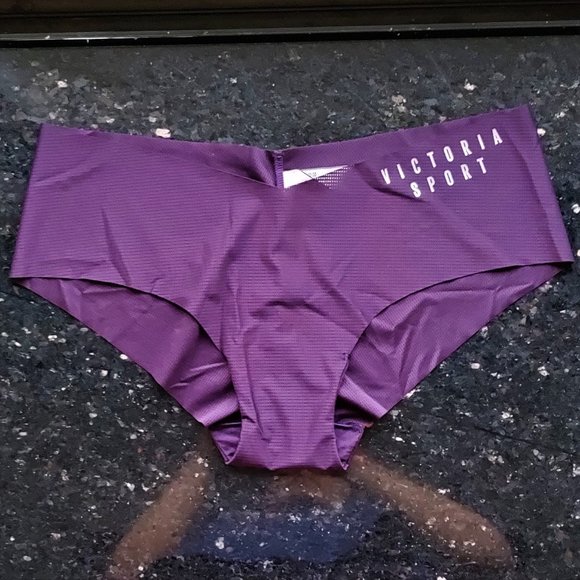 Victoria's Secret Panties bundle of 2 - Victoria's sport and pink thong size M - Picture 13 of 16